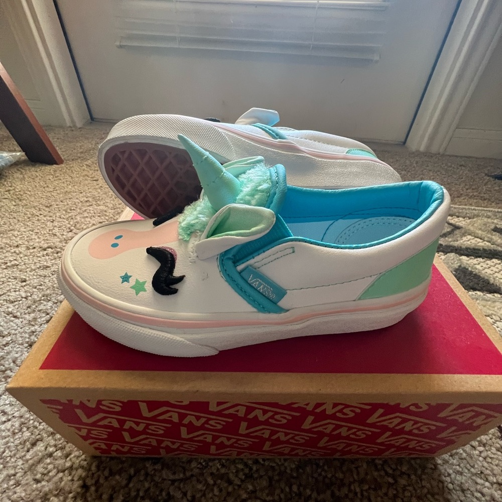 Girls unicorn vans size 11
